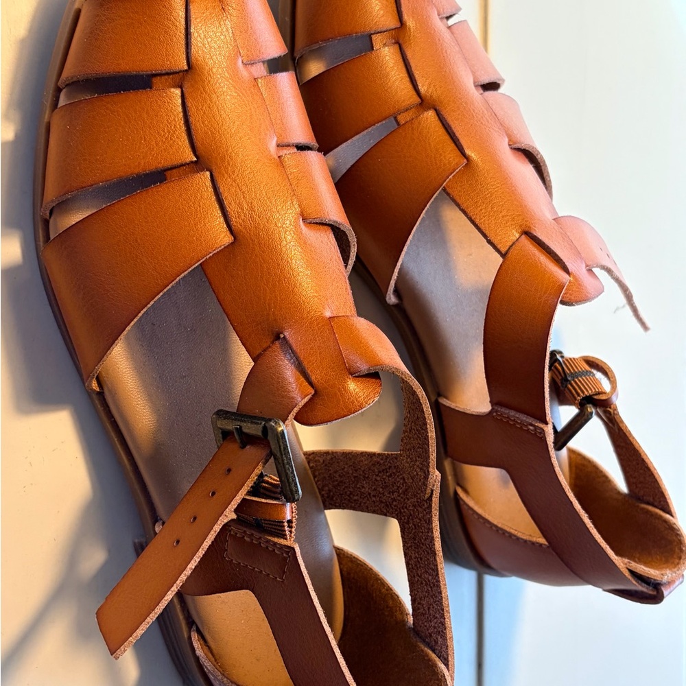 Old Navy Tan Leather Sandals - Picture 2 of 4